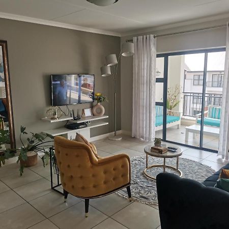 Penthouse 172 At The Blyde Crystal Lagoon Apartment Pretoria Ngoại thất bức ảnh
