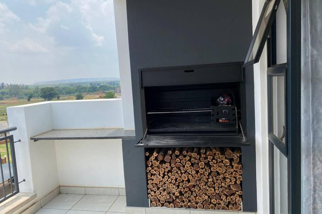 Penthouse 172 At The Blyde Crystal Lagoon Apartment Pretoria Ngoại thất bức ảnh