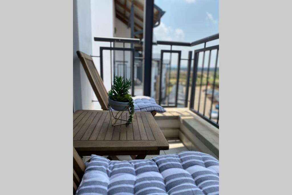 Penthouse 172 At The Blyde Crystal Lagoon Apartment Pretoria Ngoại thất bức ảnh