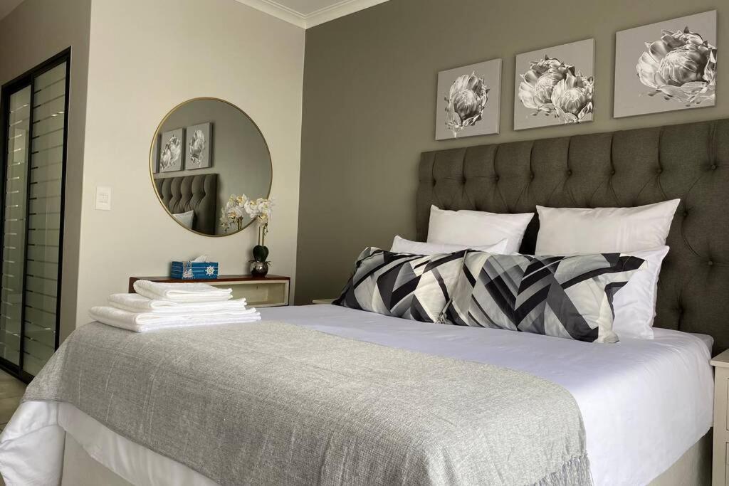 Penthouse 172 At The Blyde Crystal Lagoon Apartment Pretoria Ngoại thất bức ảnh