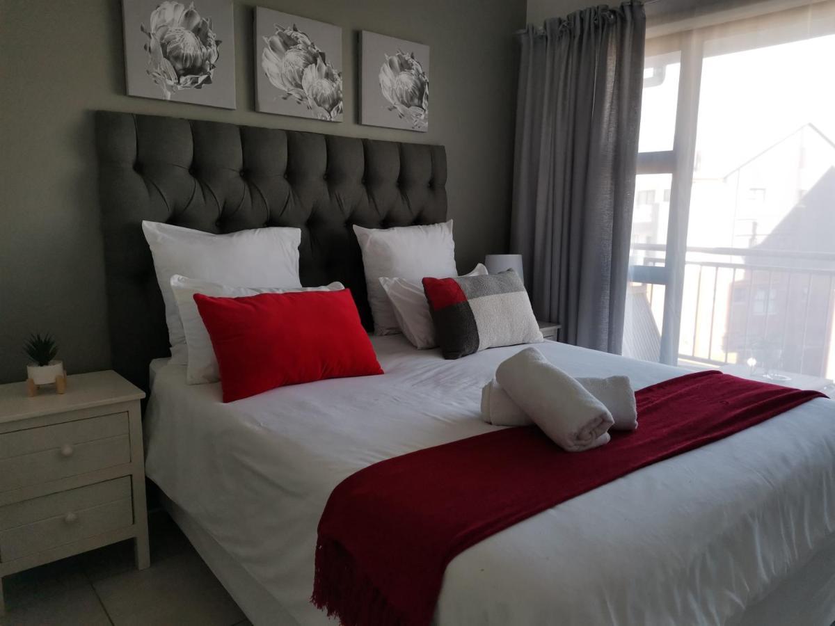 Penthouse 172 At The Blyde Crystal Lagoon Apartment Pretoria Ngoại thất bức ảnh