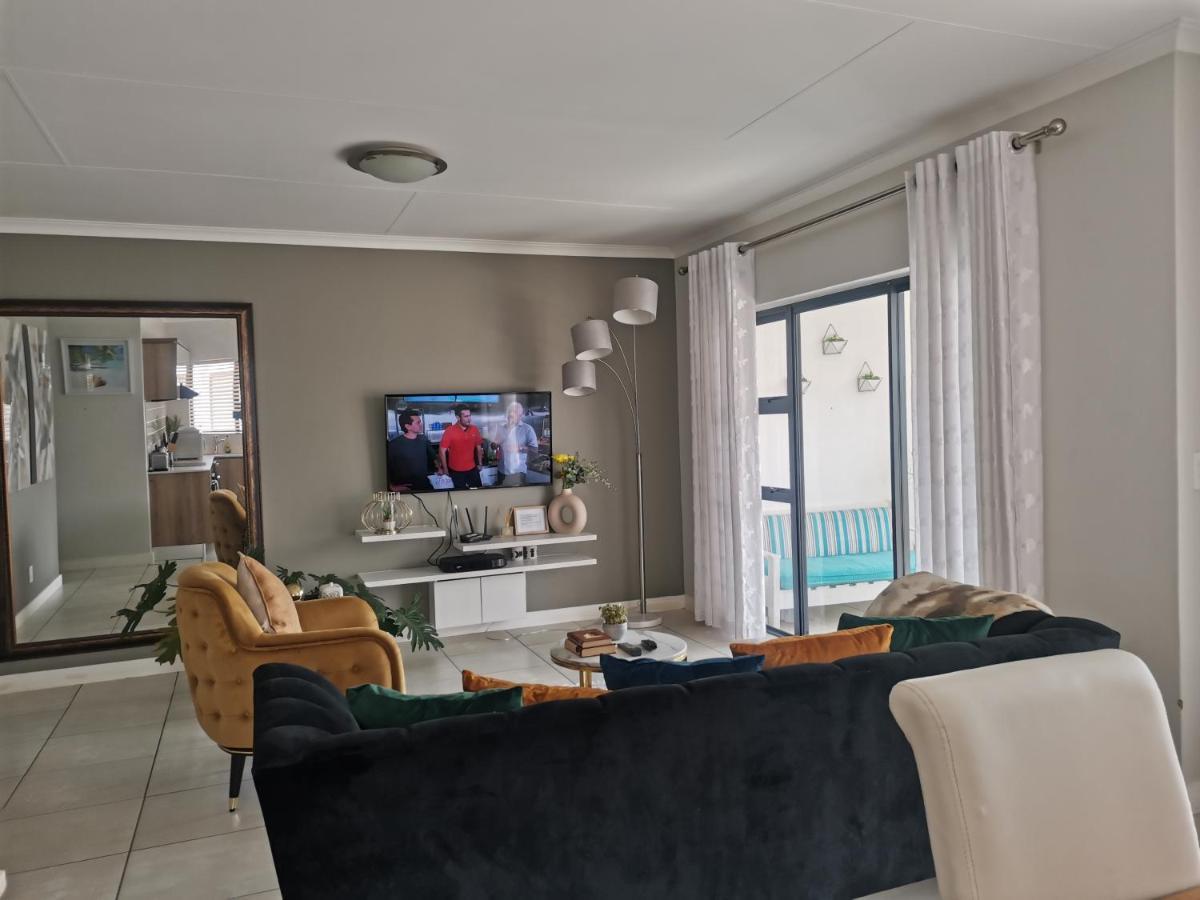 Penthouse 172 At The Blyde Crystal Lagoon Apartment Pretoria Ngoại thất bức ảnh